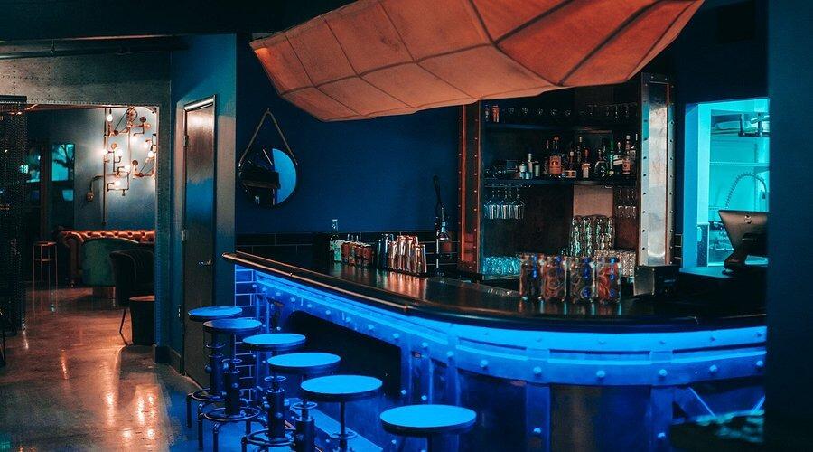 Picture of Looking Glass Escape Lounge