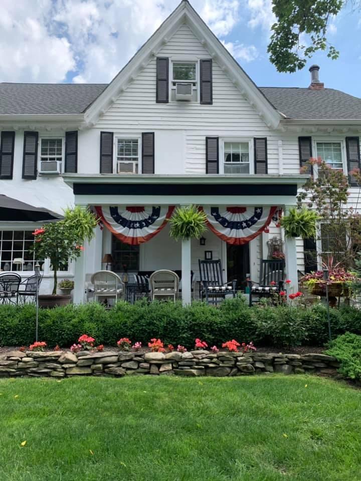 Picture of Pineapple Hill Inn Bed & Breakfast