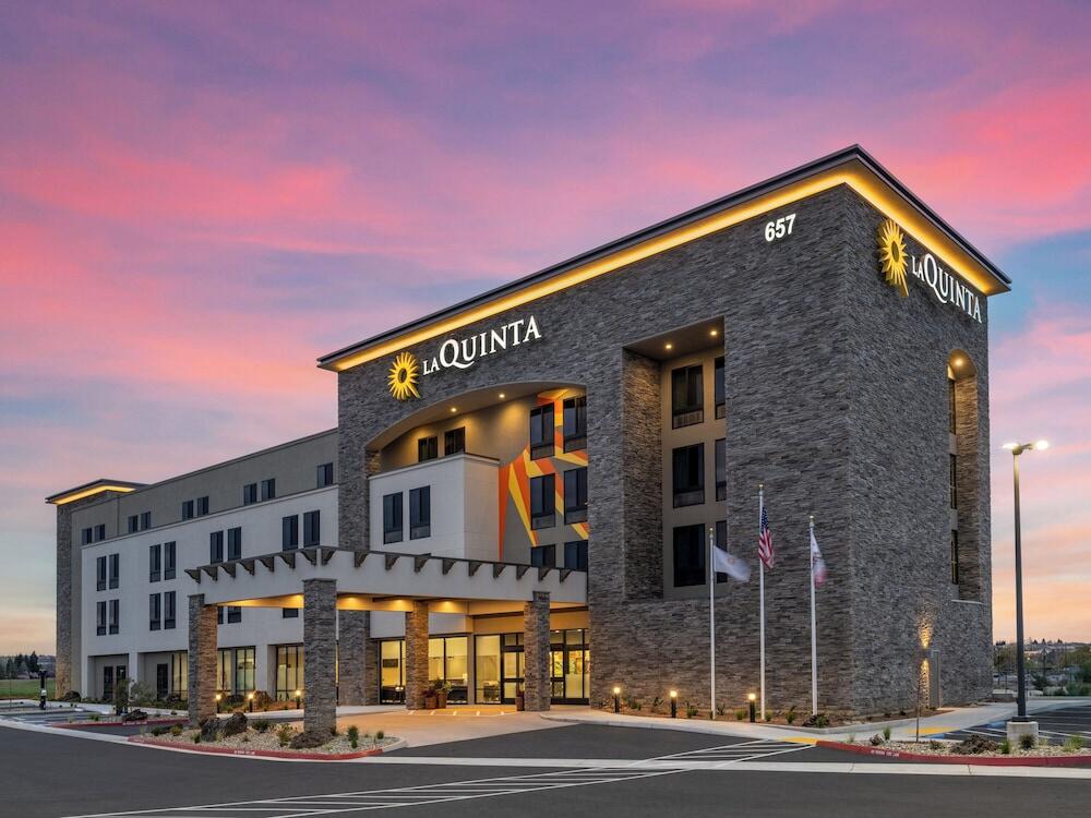 Picture of La Quinta Inn And Suites By Wyndham Lincoln