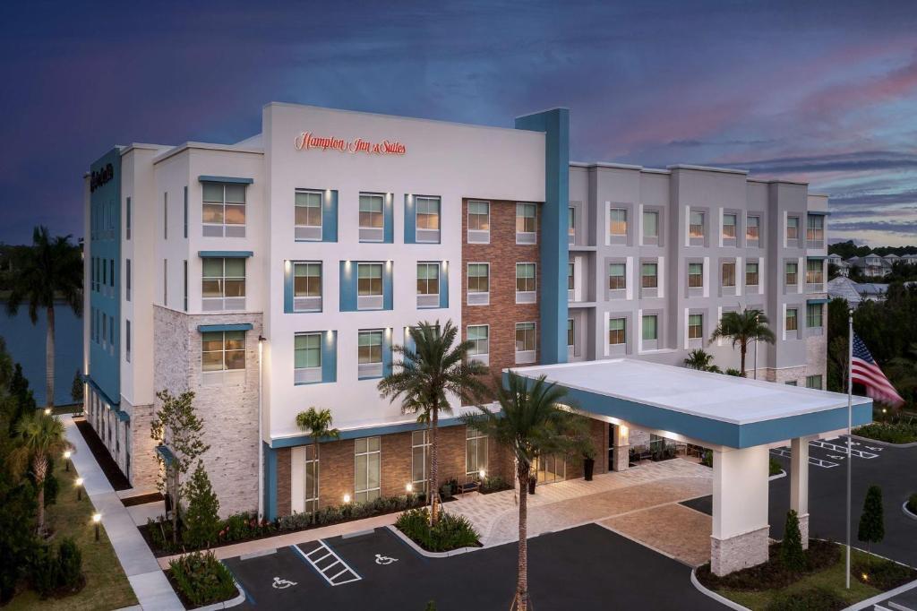 Picture of Hampton Inn & Suites Naples South