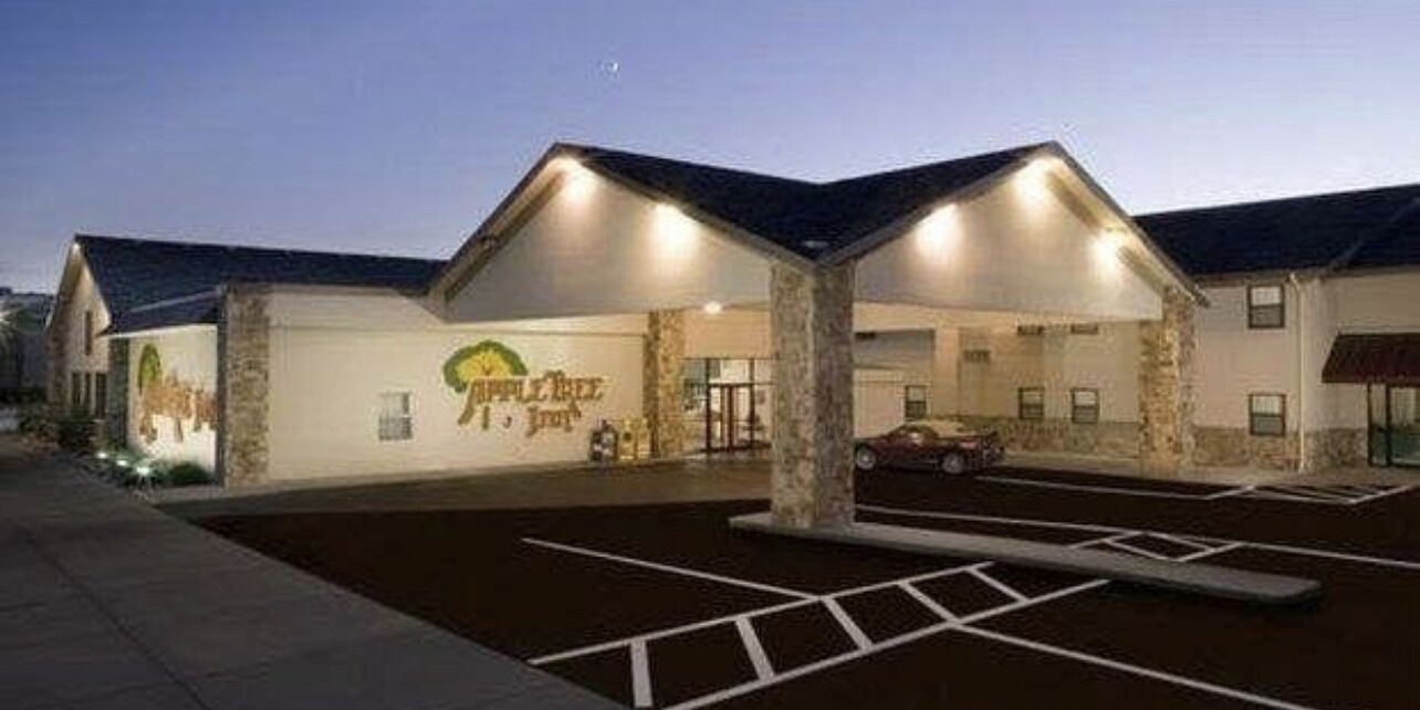 Picture of Apple Tree Inn