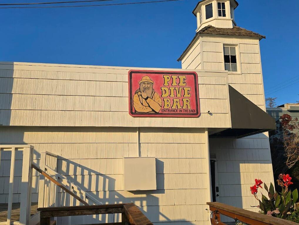 Picture of Pie dive bar