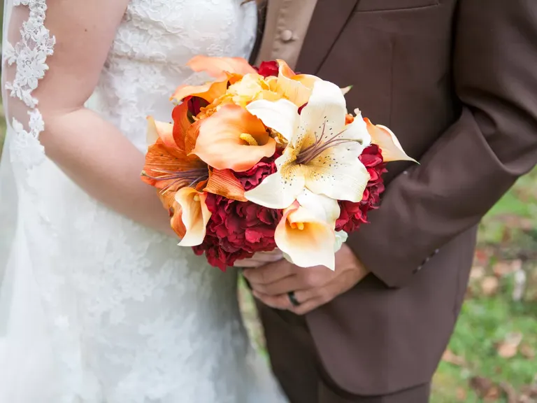 Orange Calla Lily Bouquet With Red Accents