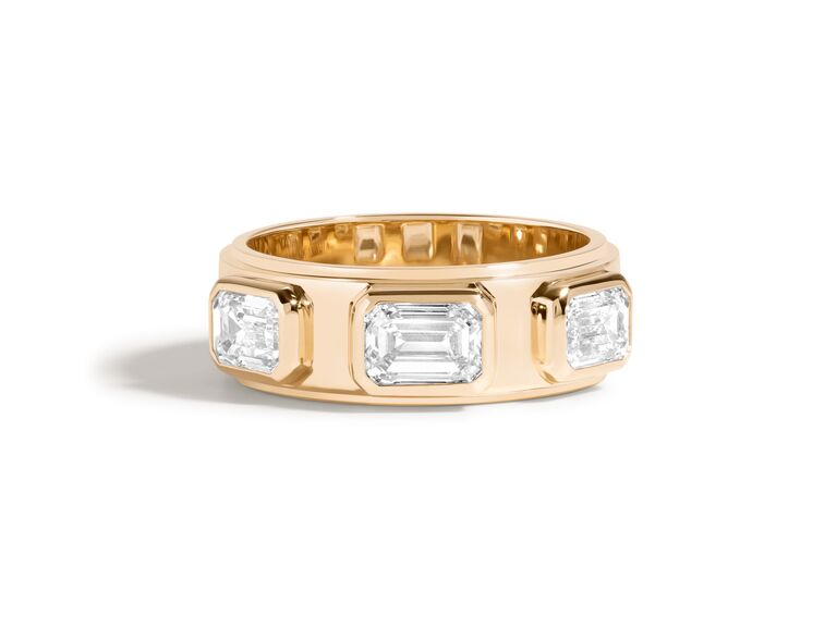 lab grown diamond engagement ring