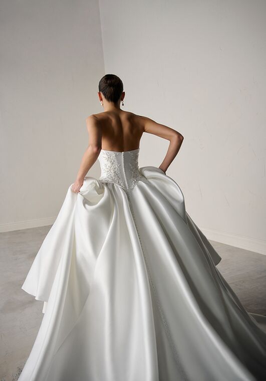 Justin Alexander Signature Solara Ball Gown Wedding Dress - 2