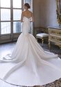 ÉLYSÉE Atelier THERON Fit-and-Flare Wedding Dress - thumbnail - 3