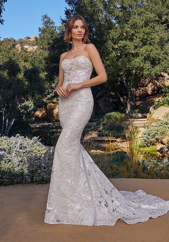 Casablanca Bridal Style 2519 Winston Fit-and-Flare Wedding Dress - 1