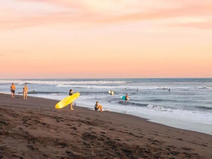 Picture of Catch some Waves at El Paredon