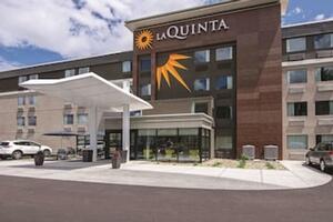 Picture of La Quinta Inn & Suites by Wyndham Portland