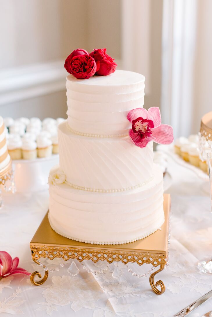 Jaclyn added gold accents to their elegant dessert table with crystal embellished cake stands.