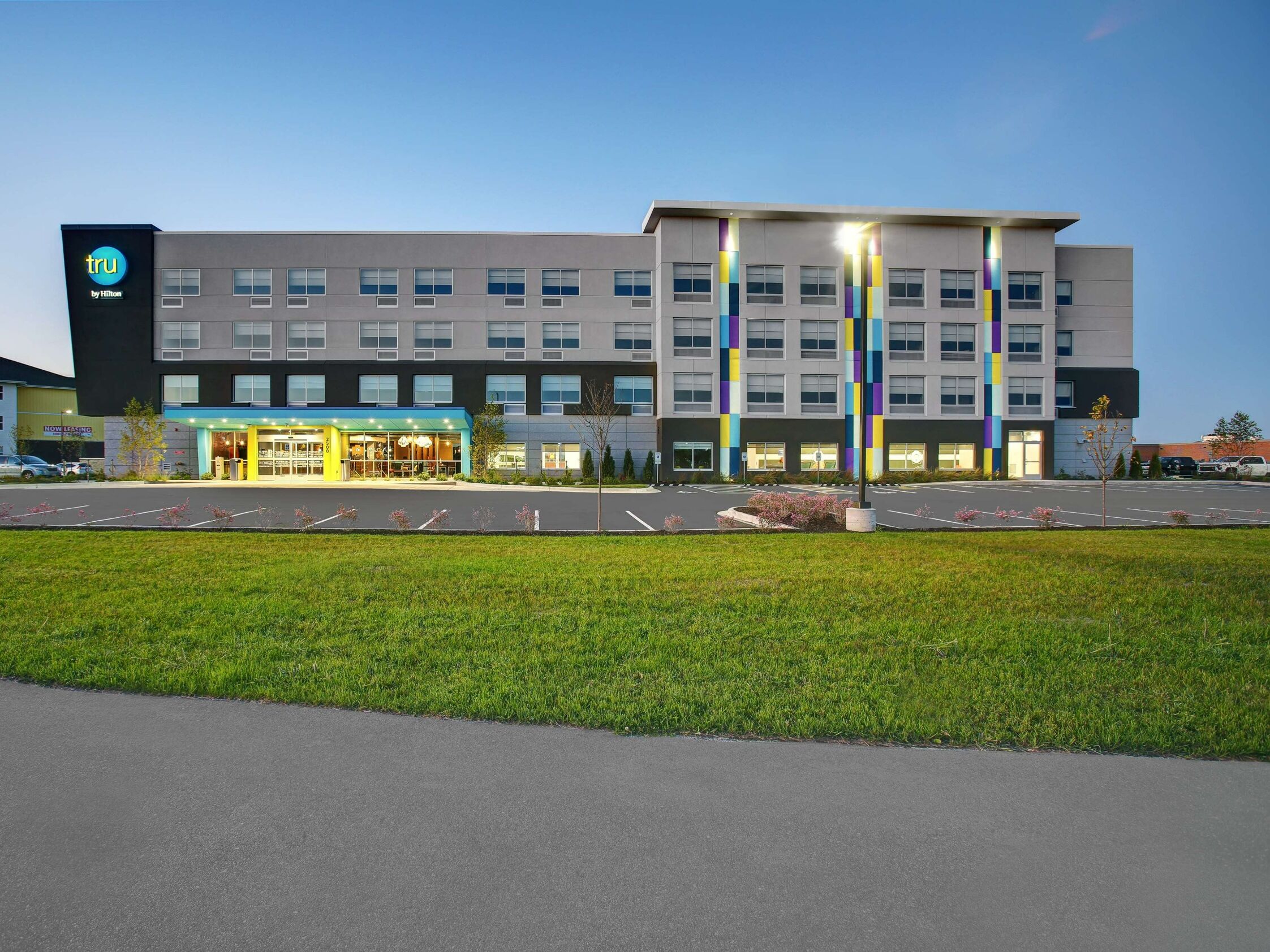 Picture of Tru by Hilton Stoughton