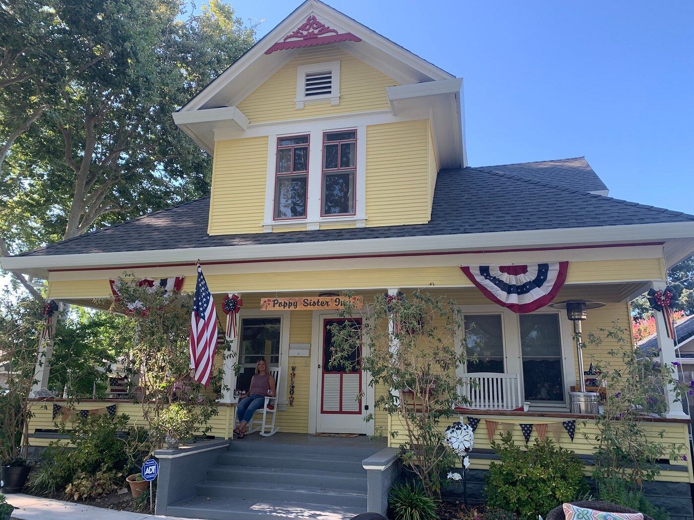 Picture of Poppy Sister Inn