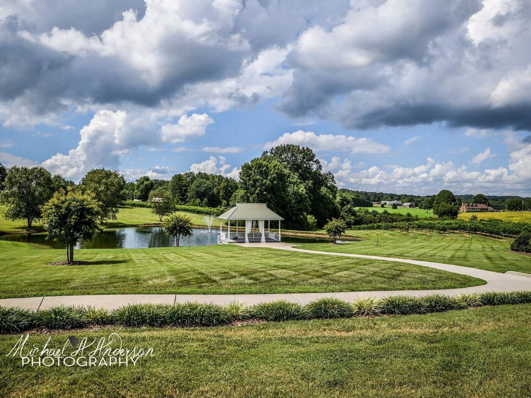 Picture of Dennis Vineyards Winery