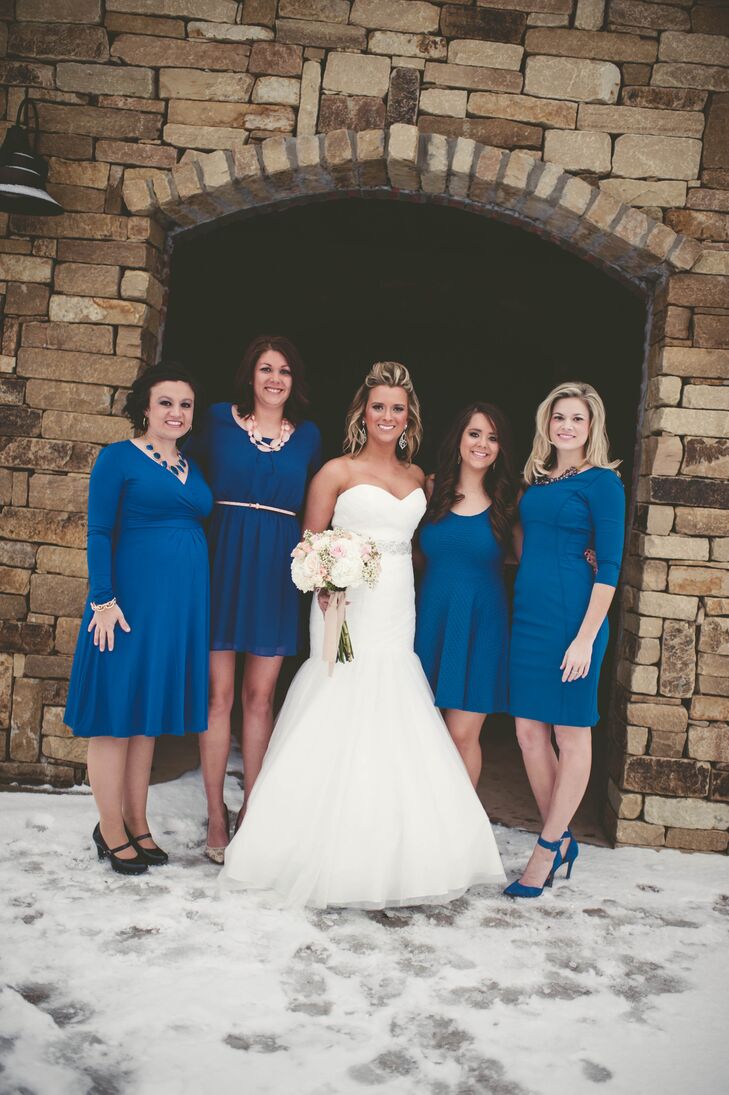 Laura opted to forgo bridesmaids, but her closest friends wore dresses in blue (for her home state of Kentucky and her something blue).