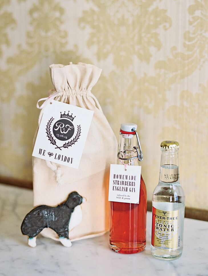 Custom welcome bags, complete with the ingredients for a gin & tonic, gave guests a small taste of England.