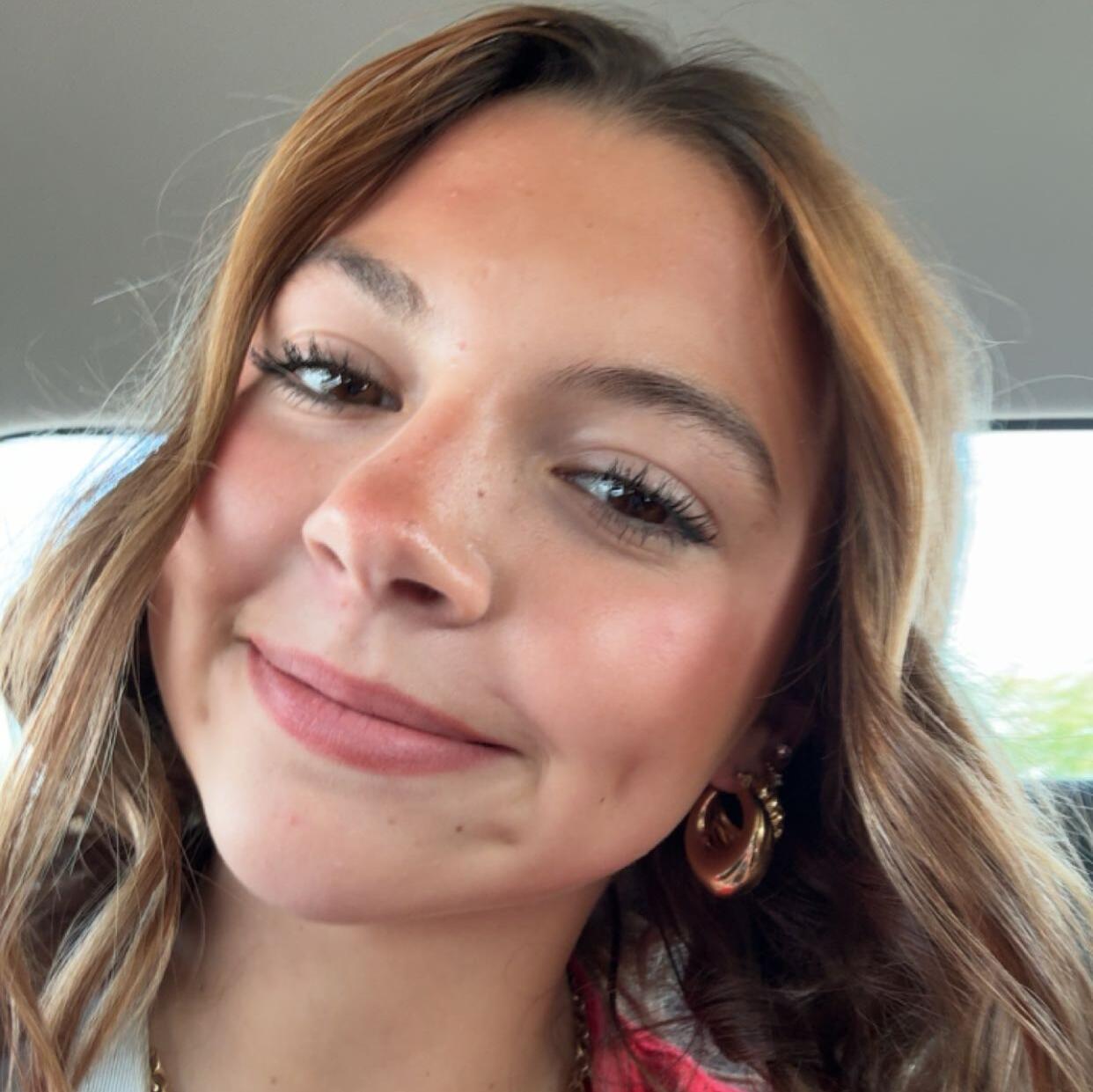 Lydia Henderson 
