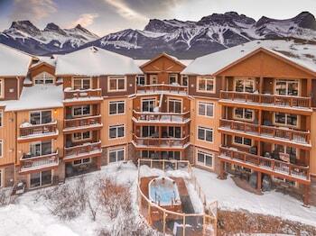 Picture of Falcon Crest Lodge by CLIQUE