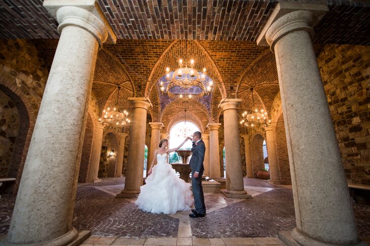 Lora McCray (25, a pharmacist) and Michael Kerr (26, a United States marine) first met in middle school but didn't start dating until Lora’s sixteenth