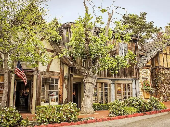 Picture of Shopping & Wine Tasting in Carmel-by-the-Sea