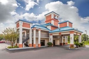 Picture of Days Inn by Wyndham Chiefland