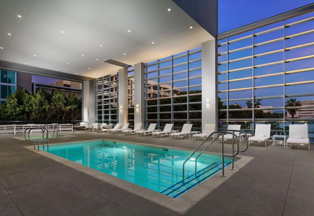 Picture of Hampton Inn & Suites Santa Monica