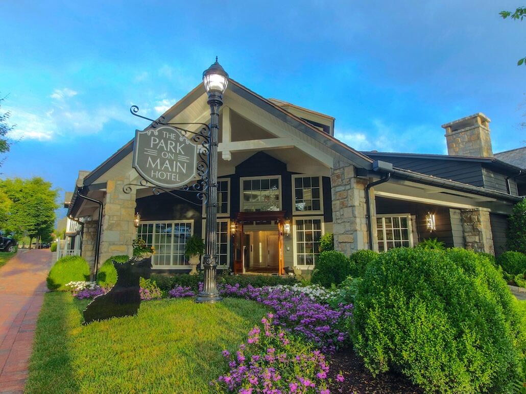 Picture of The Park on Main Hotel