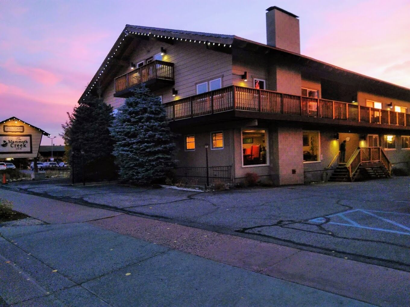 Picture of The Mammoth Creek Inn