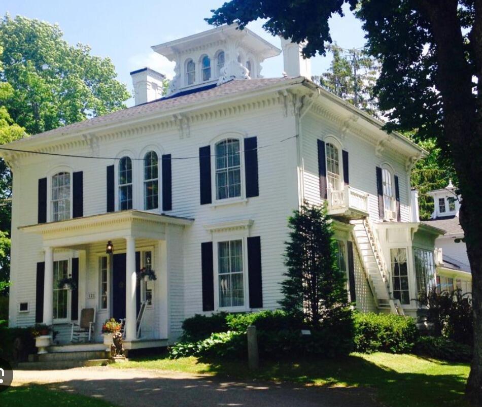 Picture of The Homeport Inn