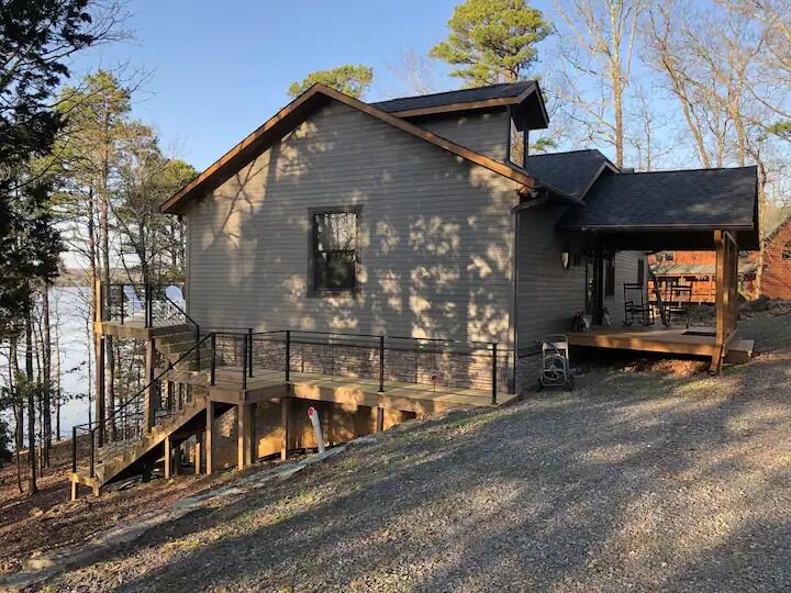 Picture of Airbnb Bee Branch