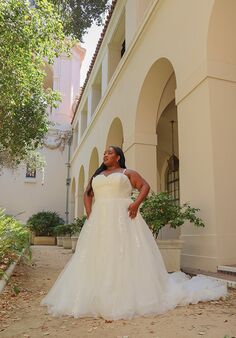 Essense of Australia D3402 plus Ball Gown Wedding Dress