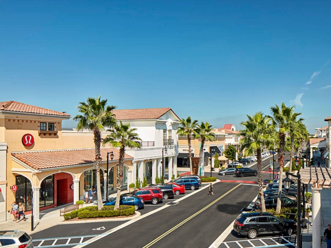 Picture of Shopping at St. Johns Town Center