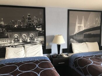 Picture of Super 8 by Wyndham Concordia