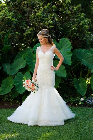 Bride in Lace, Mermaid-Fit Wedding Dress with Sheer Straps and Tulle Skirt