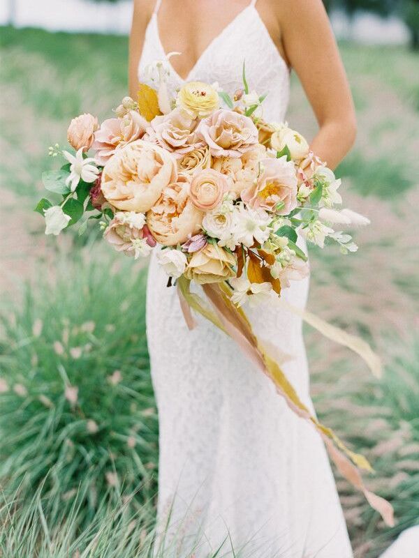 peach-hued bouquet with peonies and garden roses