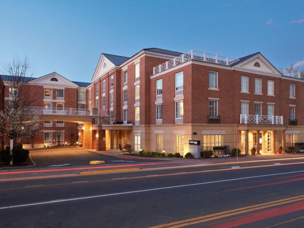 Picture of Courtyard Charlottesville - University Medical Center
