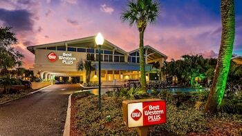 Picture of Best Western Plus Yacht Harbor Inn