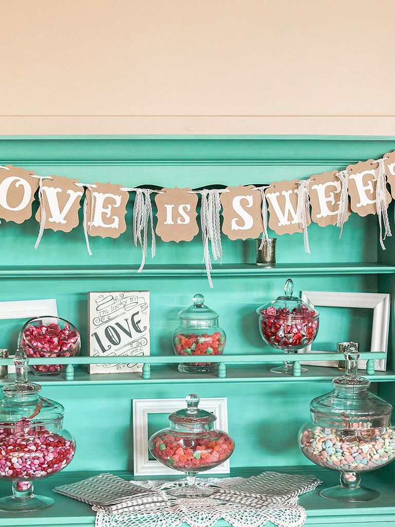 black paper DIY banner kit