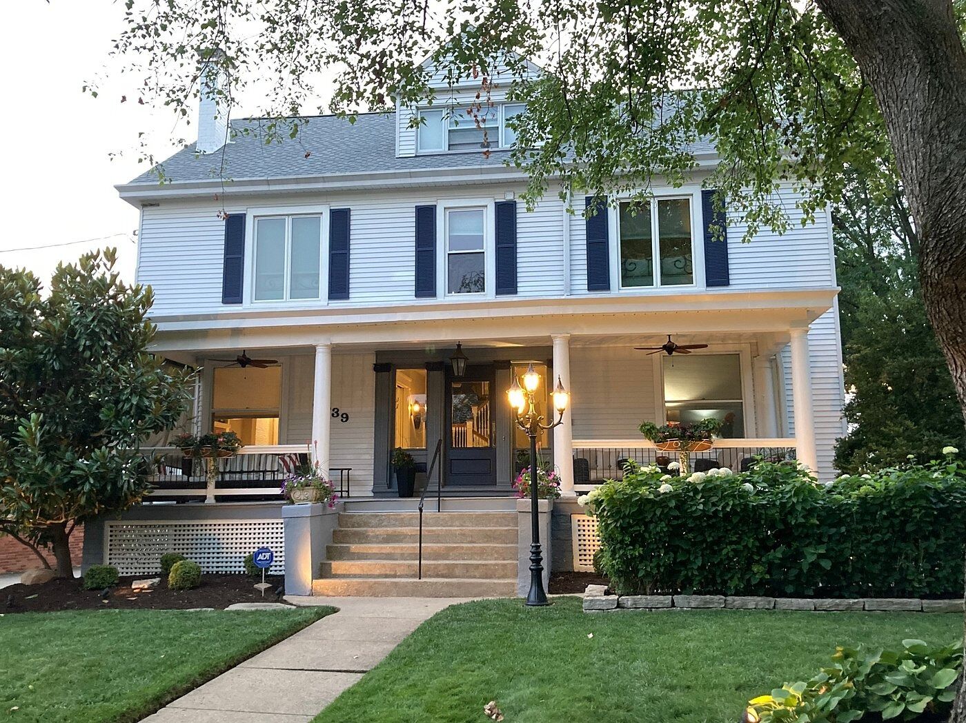 Picture of The Inn of Hyde Park (formerly Grace & Glory B&B)
