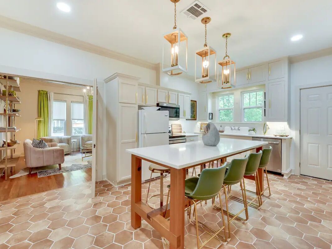 Picture of Apartment Airbnb
