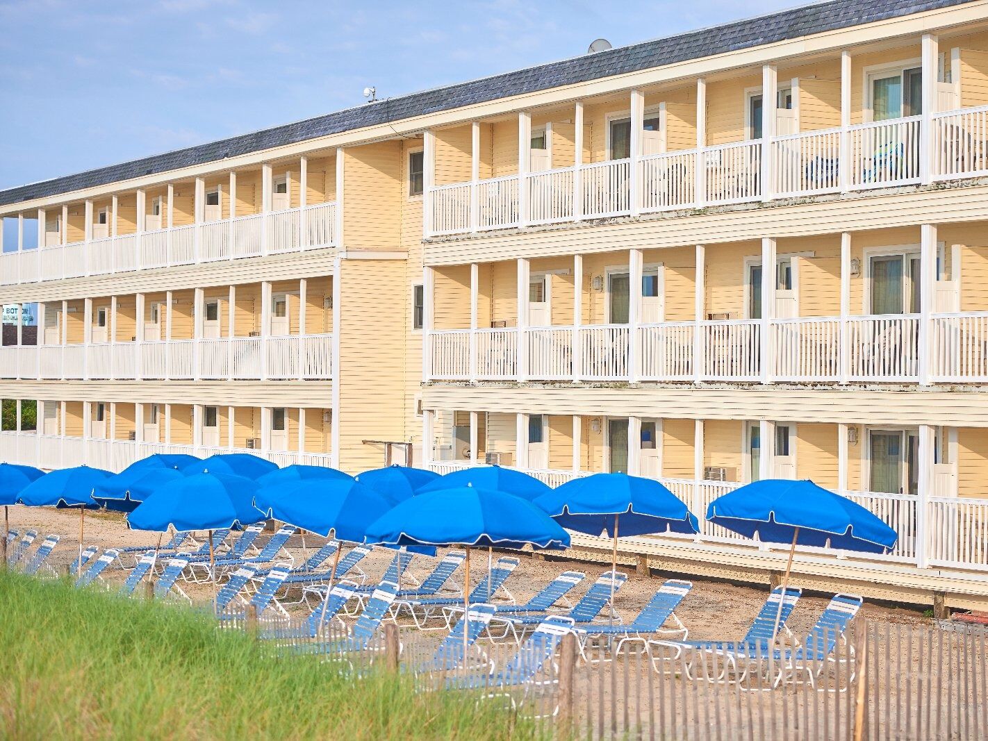 Picture of Drifting Sands Oceanfront Hotel
