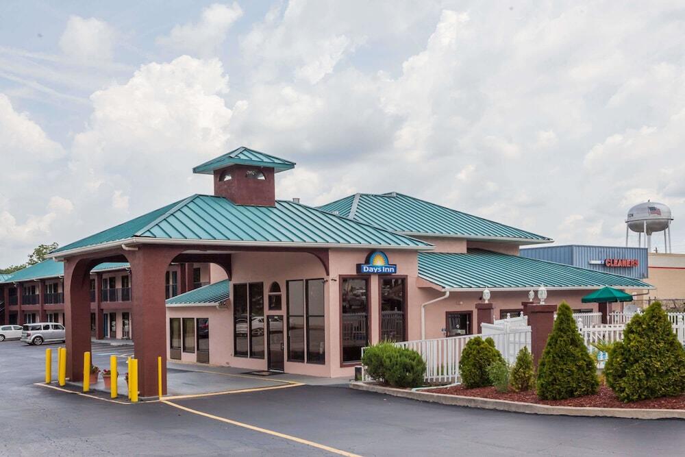 Picture of Days Inn by Wyndham Jackson