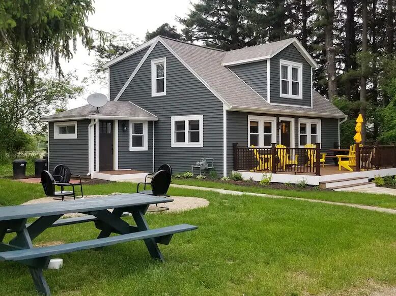 Picture of Cozy Lawson Cottage walking distance to town/beach