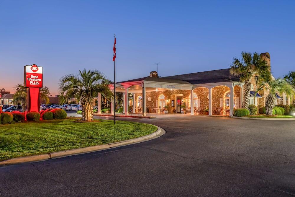 Picture of Best Western Plus Santee Inn