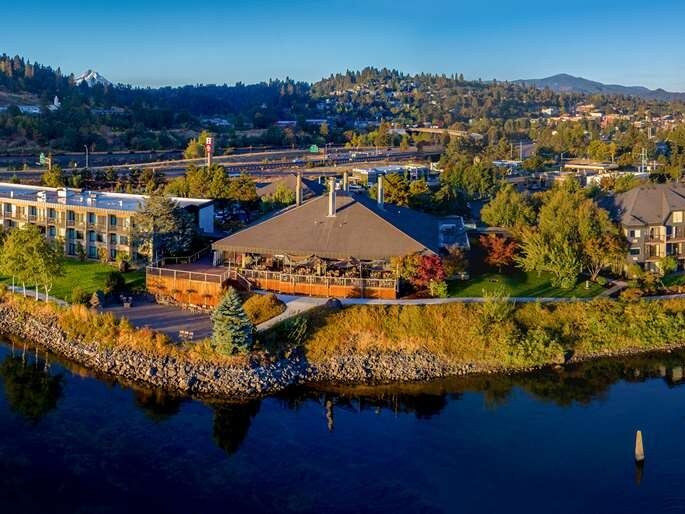 Picture of Best Western Plus Hood River Inn