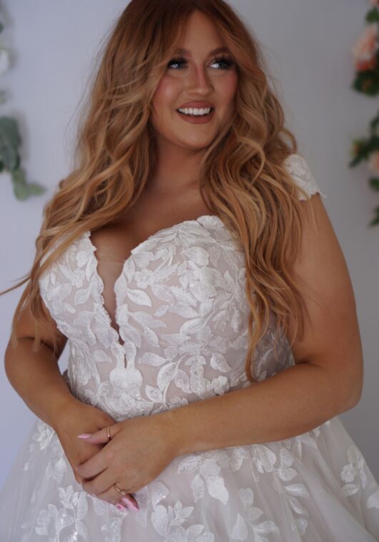 Essense of Australia D3314 plus Ball Gown Wedding Dress - 2