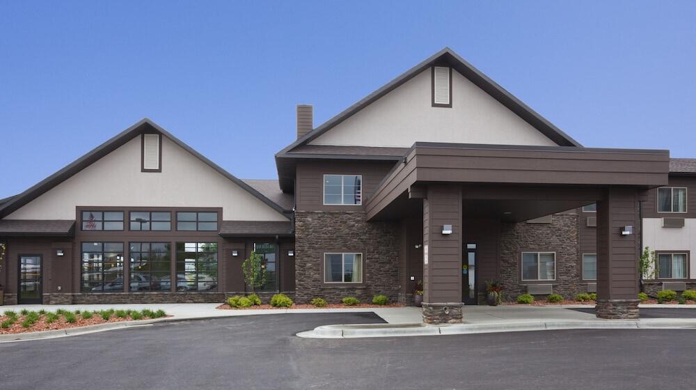 Picture of Grandstay Hotel And Suites Luverne