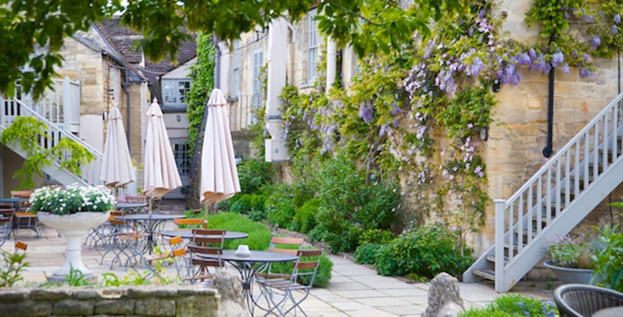 Picture of The Lion Inn