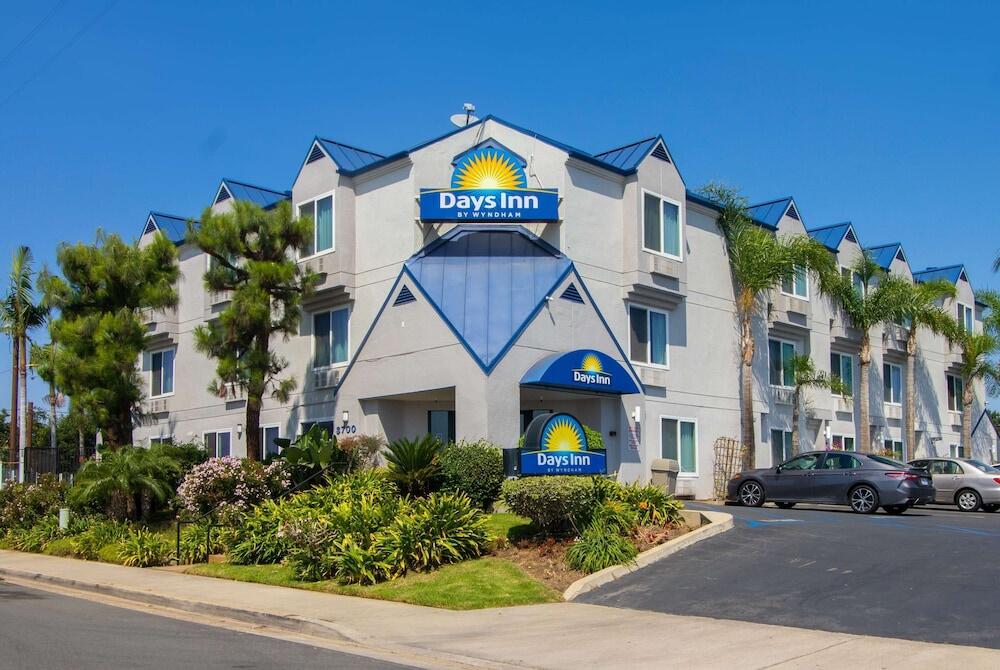 Picture of Days Inn by Wyndham Carlsbad