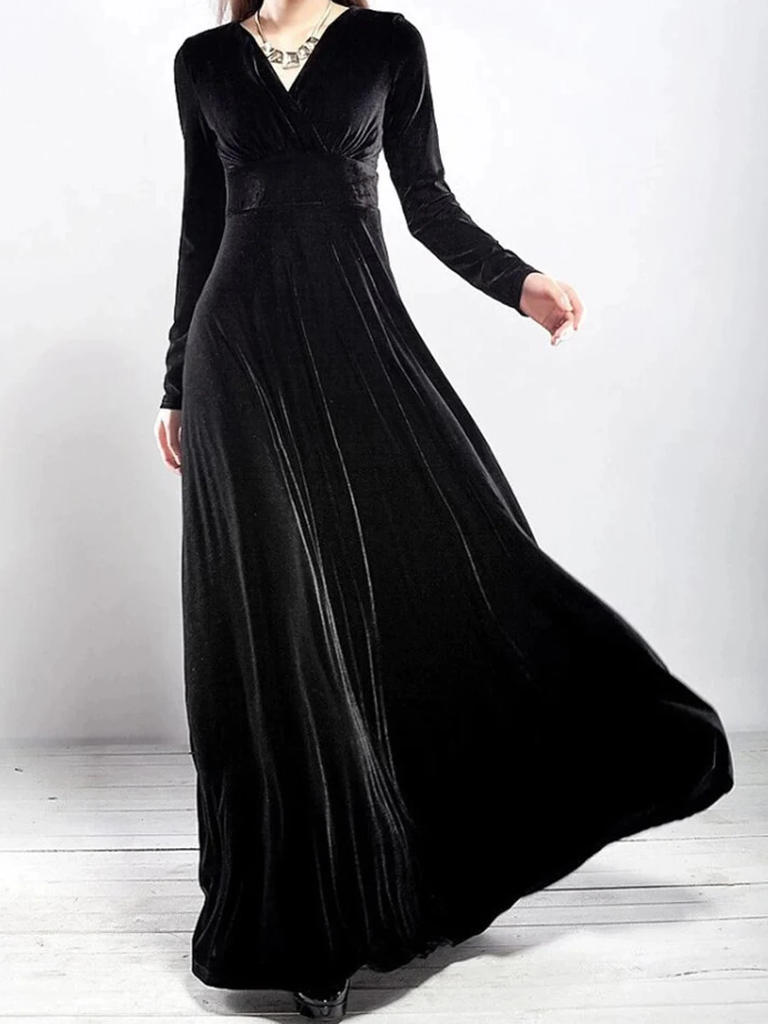 Velvet maxi dress with long sleeves and V neck