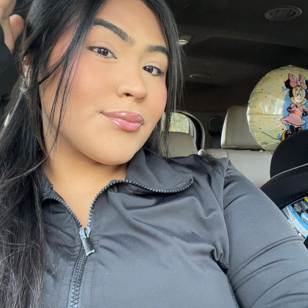 Violeta Flores